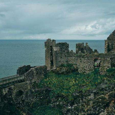 Portrush Adelphi 호텔 외부 사진
