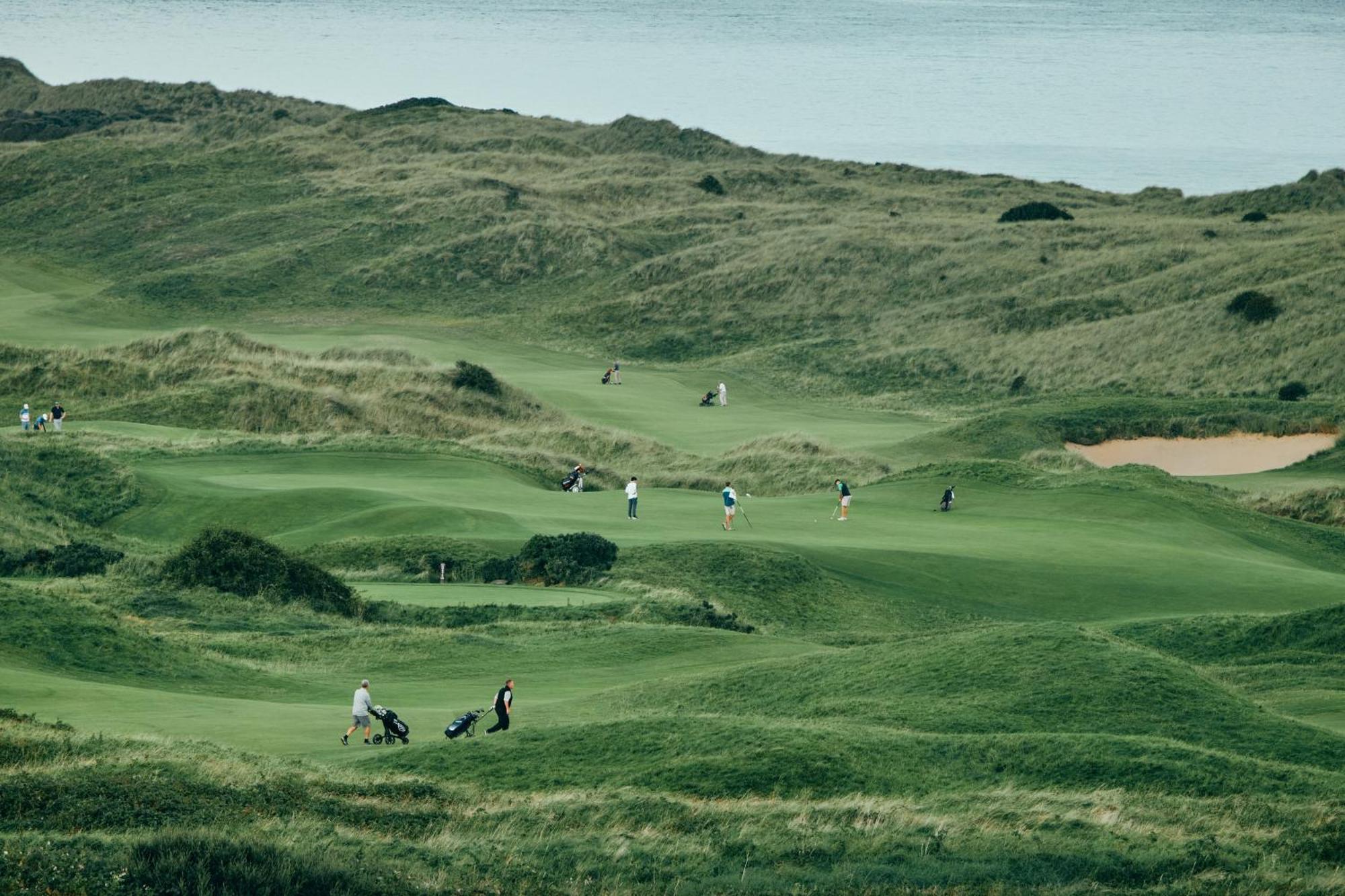Portrush Adelphi 호텔 외부 사진