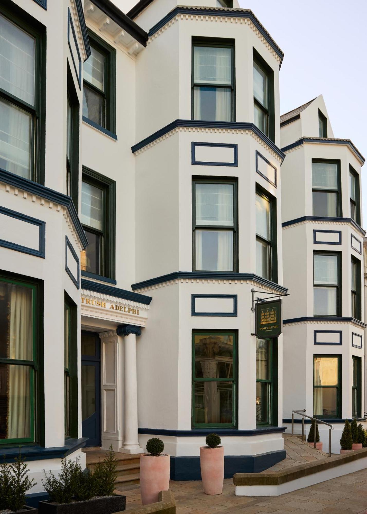 Portrush Adelphi 호텔 외부 사진